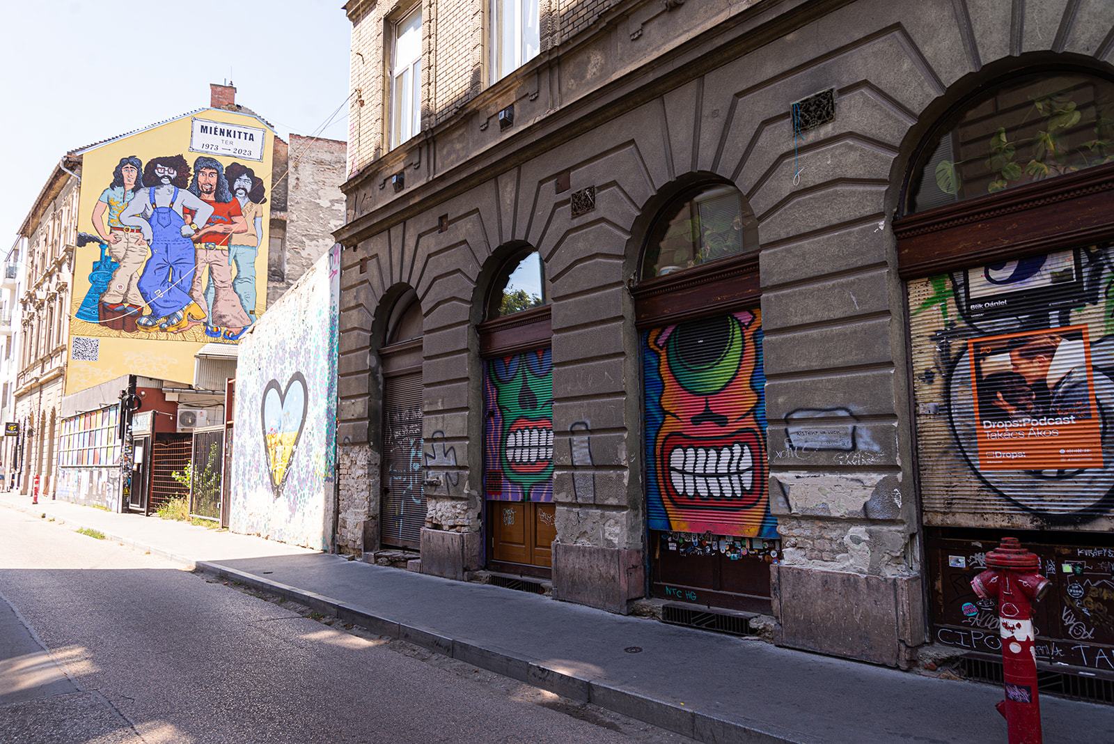 Alternative Street Art Walking Tour of Budapest